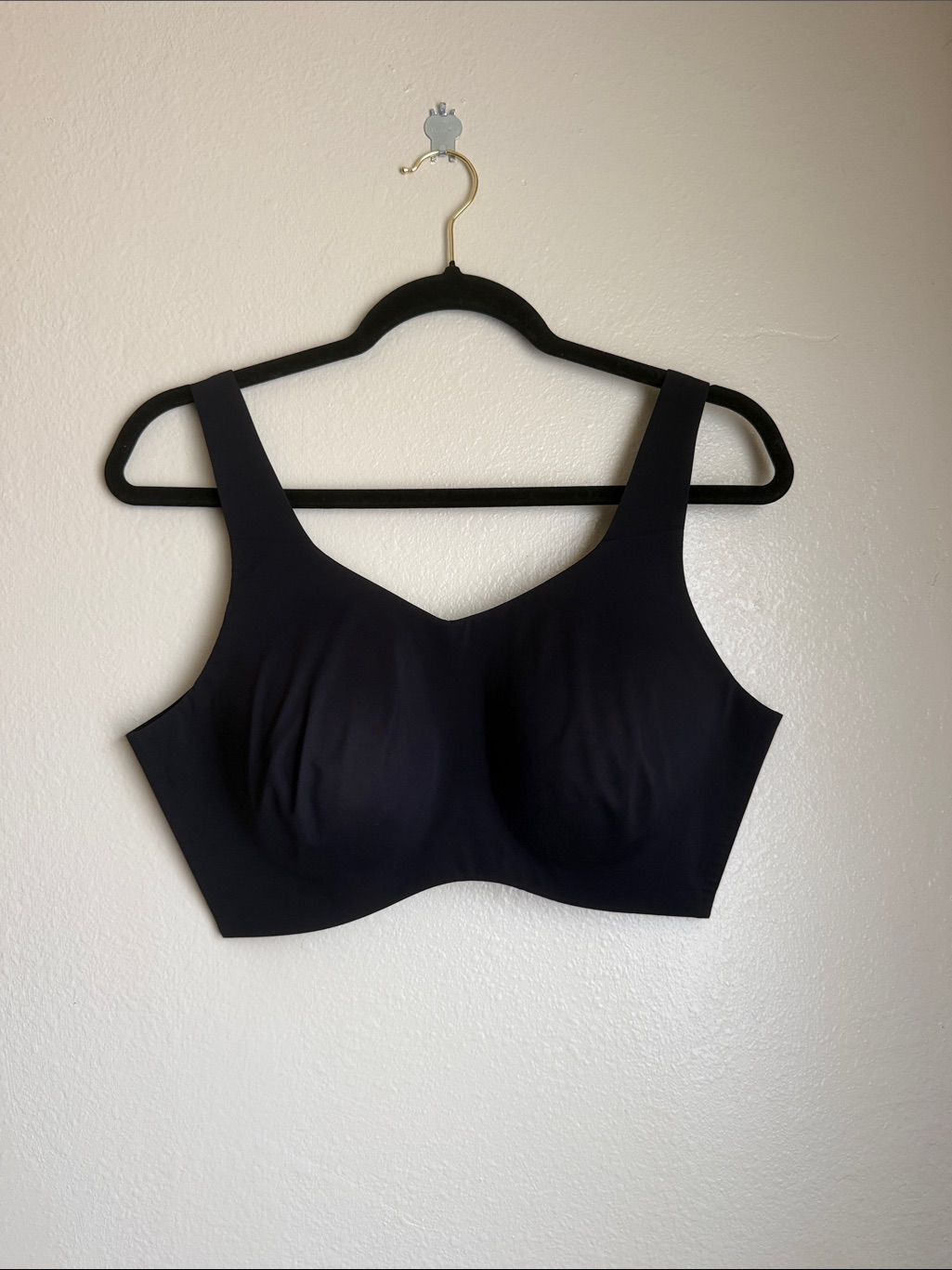 Knix Black Wireless Seamless Comfort Bra